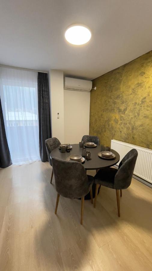 Apartman Lux Apartment Zepce Bagian luar foto