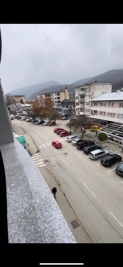 Apartman Lux Apartment Zepce Bagian luar foto