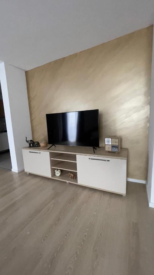 Apartman Lux Apartment Zepce Bagian luar foto